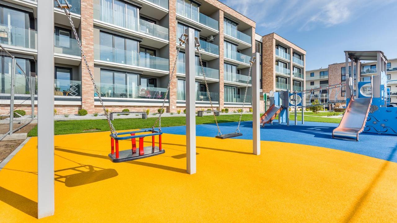 Apartament Z 1 Sypialnia Retro Deluxe 60 F Perlowa Przystan - Holiday City Kołobrzeg Esterno foto